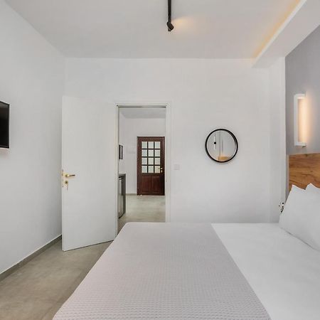 Eleon Suites Áfitos Extérieur photo