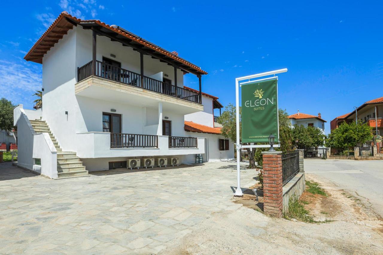Eleon Suites Áfitos Extérieur photo